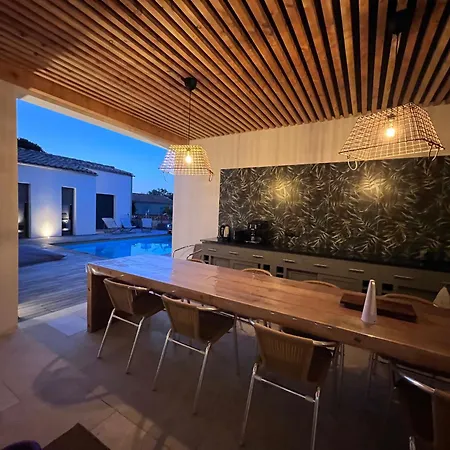 Сasa de vacaciones Confortable Avec Piscine Privee, Terrasse Et Jardin - Fr-1-778-44 *